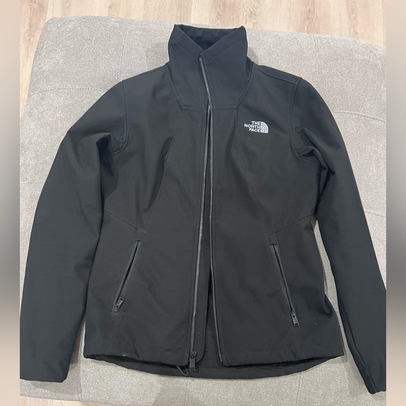 The North Face Jackets & Blazers - BLACK NORTH FACE JACKET